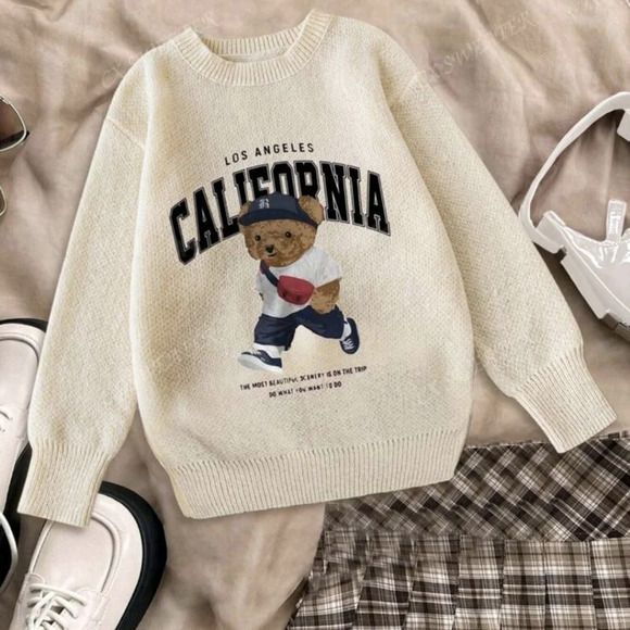 Women Casual Chic Digital Print Warm Pullover Sweatshirt With Cute Bear Pattern - Picture 1 of 6
